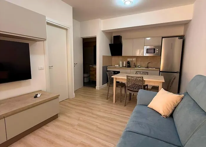 Modern Living * רומא